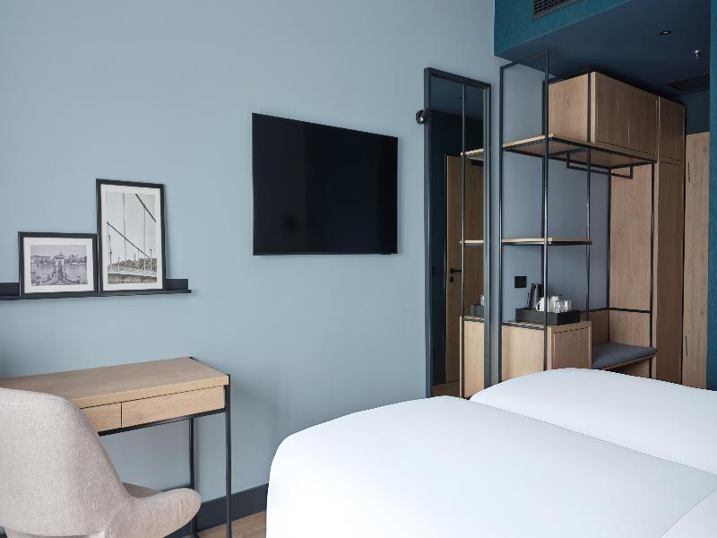 Radisson Hotel Budapest Budapart image