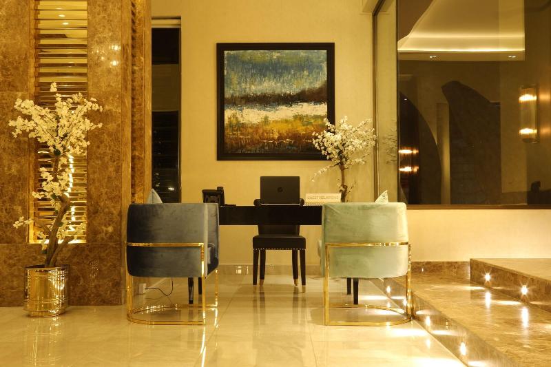 Best Western Premier Hotel Gulberg Lahore image