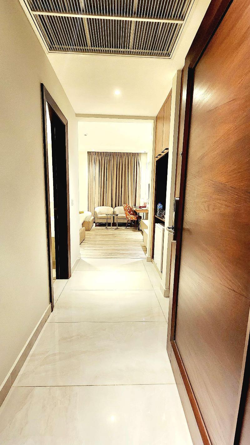 Best Western Premier Hotel Gulberg Lahore image