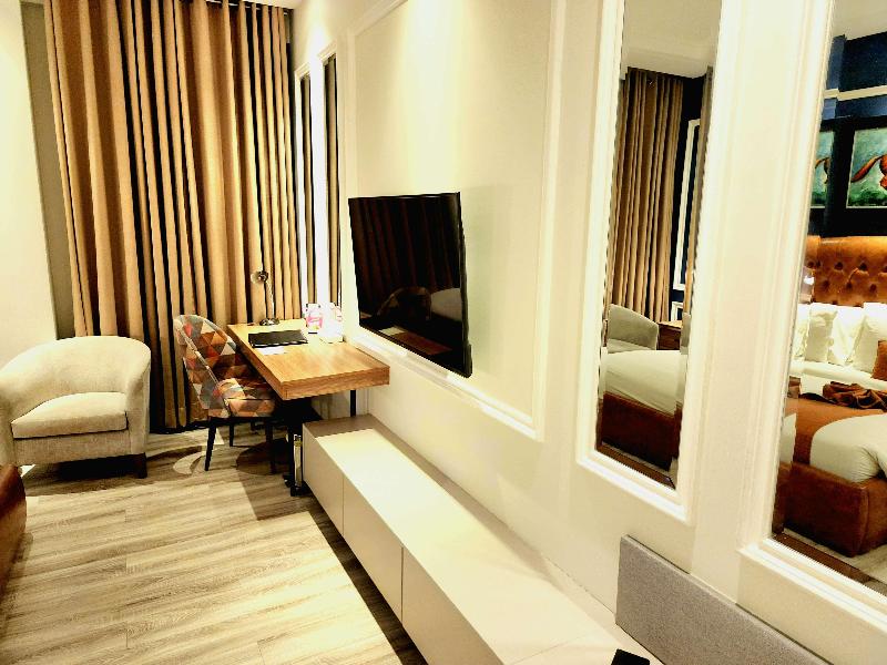 Best Western Premier Hotel Gulberg Lahore image