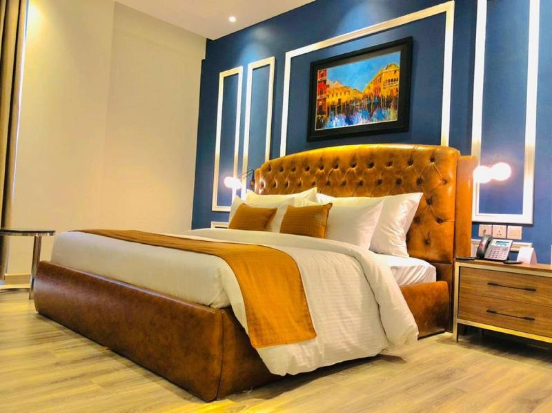 Best Western Premier Hotel Gulberg Lahore image
