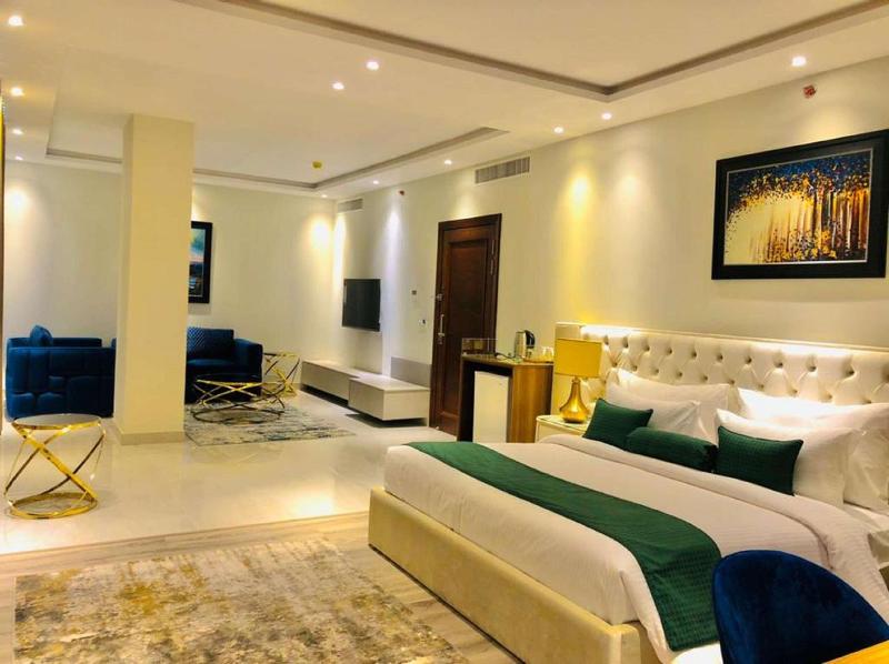 Best Western Premier Hotel Gulberg Lahore image