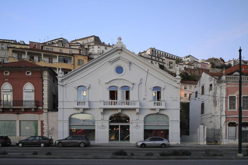 Hotel Zero Box Lodge Coimbra