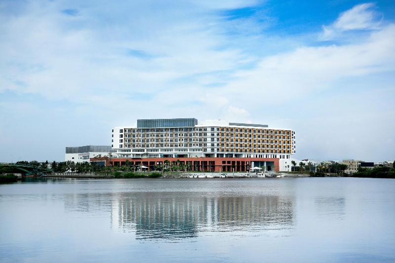 Formosa Yacht Resort image
