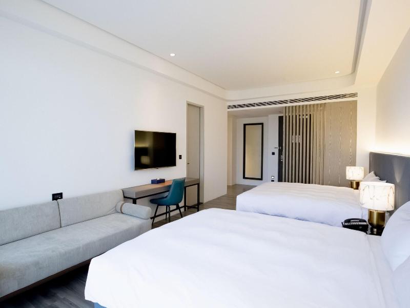 Formosa Yacht Resort image