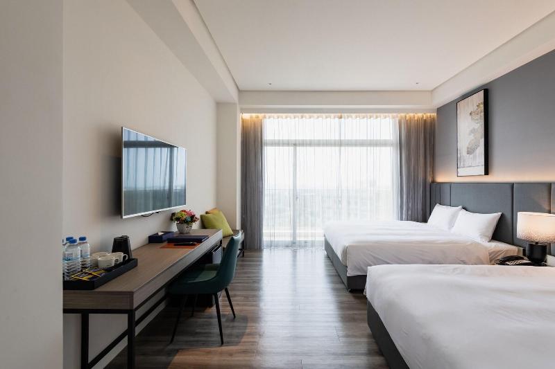 Formosa Yacht Resort image