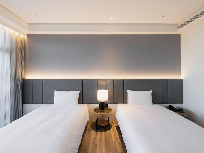 Formosa Yacht Resort image