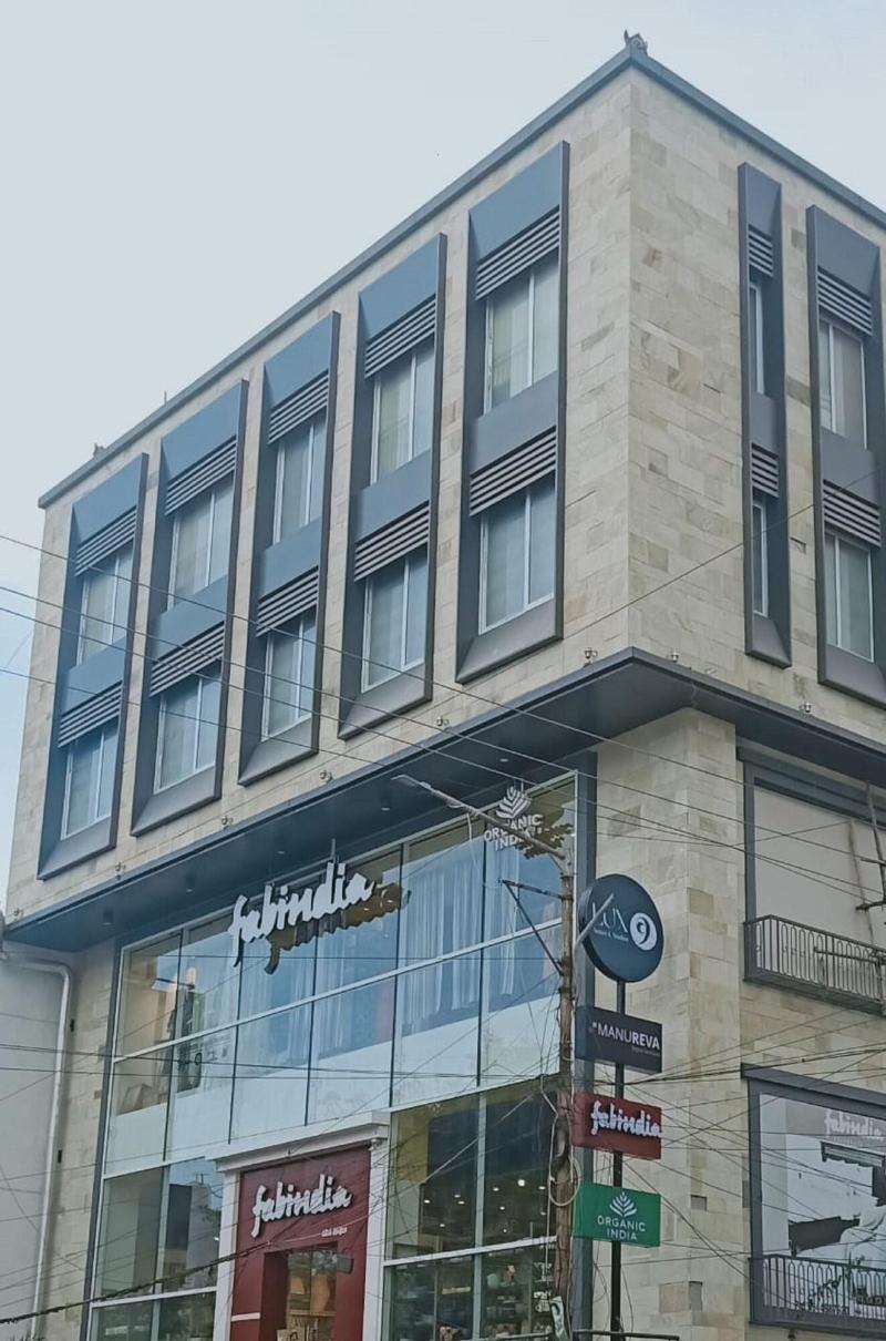 Lux 9 Suites And Studios image