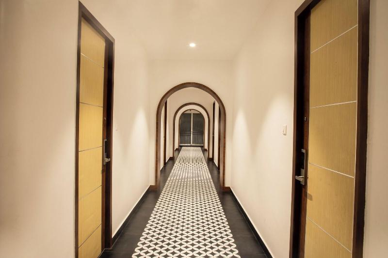 Lux 9 Suites And Studios image