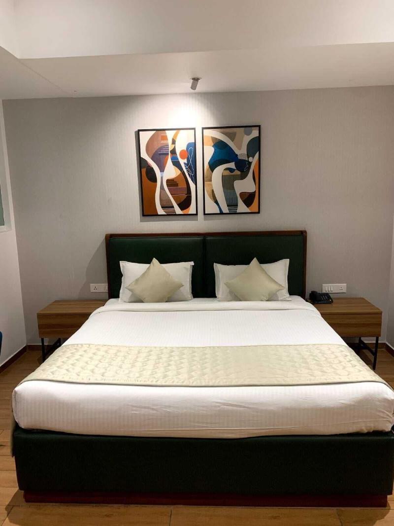 Lux 9 Suites And Studios image