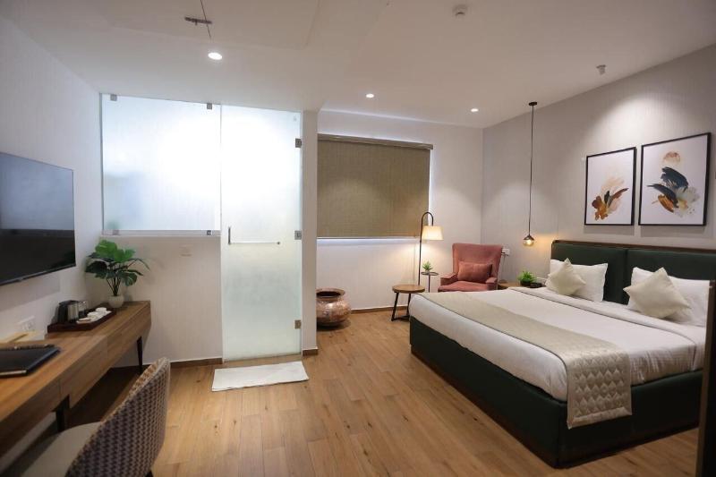Lux 9 Suites And Studios image