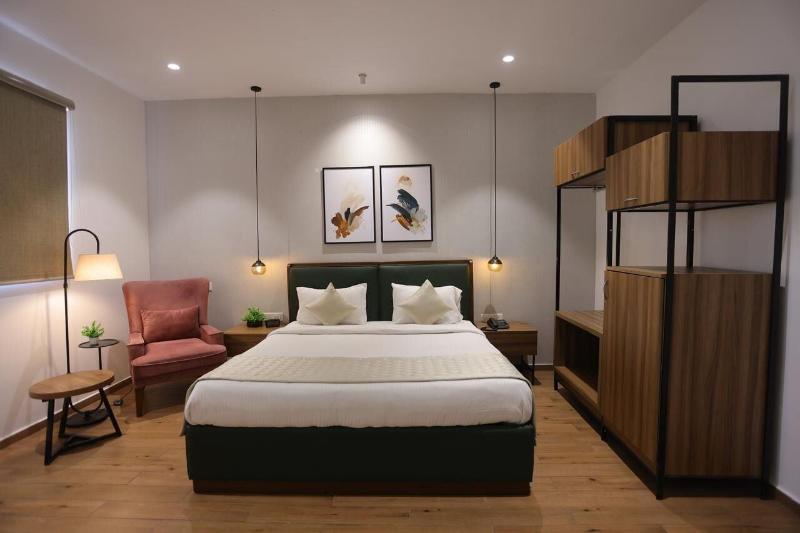 Lux 9 Suites And Studios image