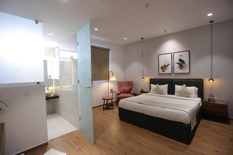 Lux 9 Suites And Studios image