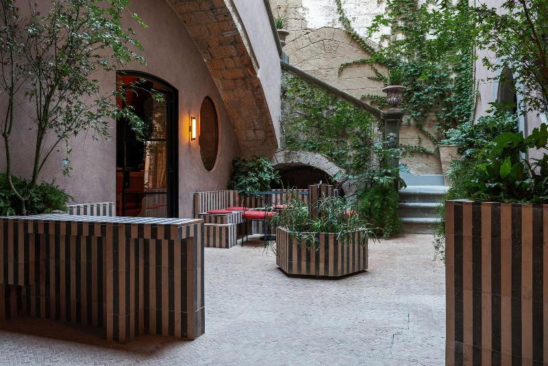 Palazzo Petrvs image