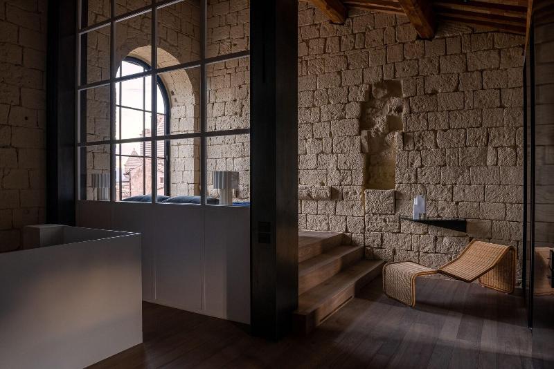 Palazzo Petrvs image
