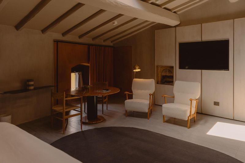 Palazzo Petrvs image