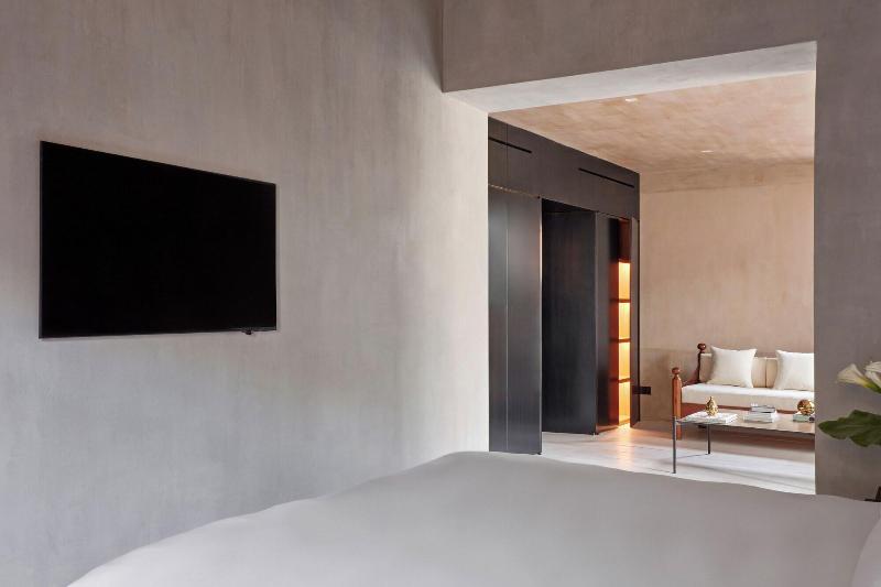 Palazzo Petrvs image