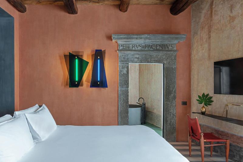 Palazzo Petrvs image