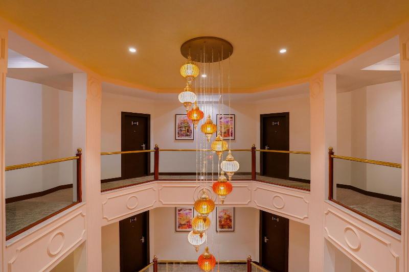 Lemon Tree Hotel Bhopal