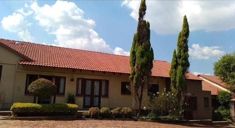 Cozy Guestrooms In Midrand image