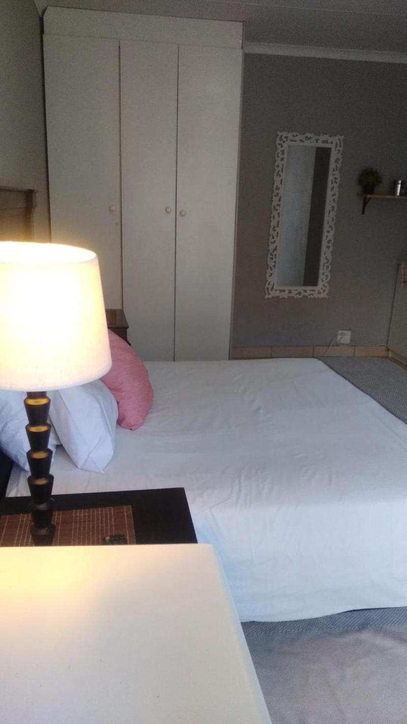 Cozy Guestrooms In Midrand image