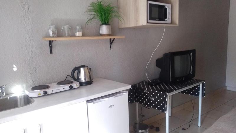 Cozy Guestrooms In Midrand image