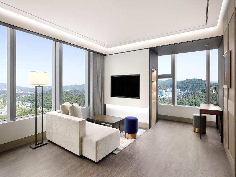 Hotel Onoma Daejeon Autograph Collection image