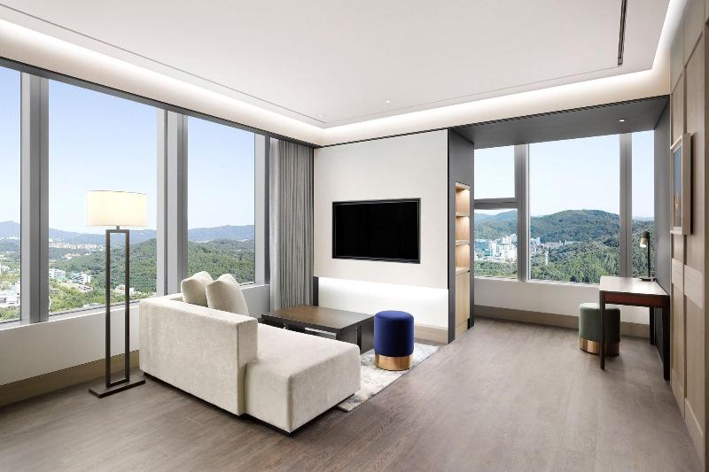 Hotel Onoma Daejeon Autograph Collection image