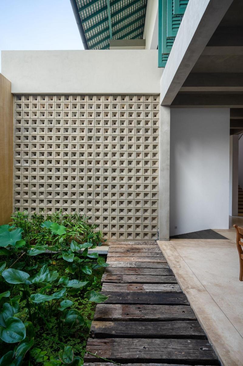 Kayaam House image