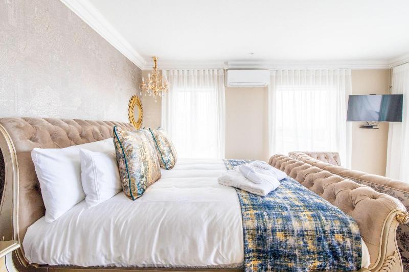 Dolphin Bay Boutique Hotel And Spa 3