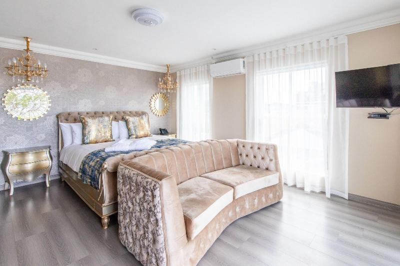 Dolphin Bay Boutique Hotel And Spa 5