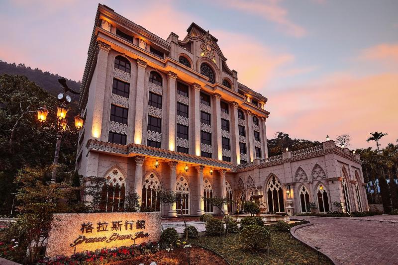 Grasse Grace Manor image