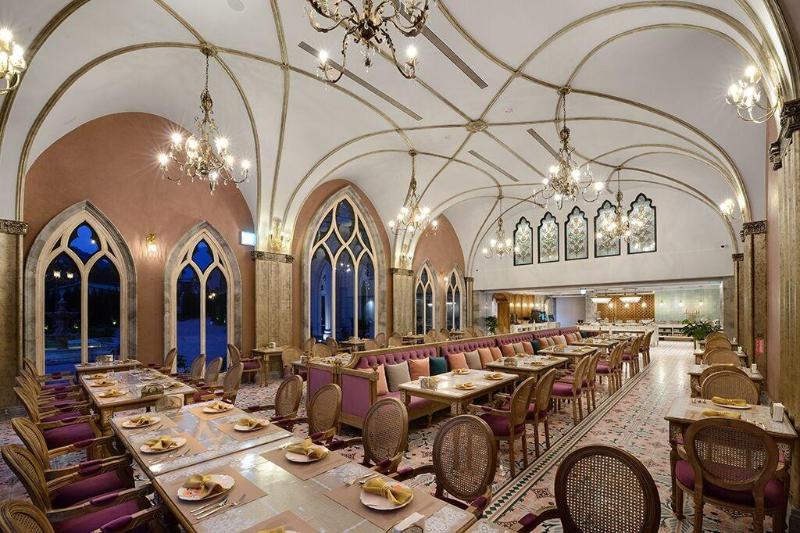 Grasse Grace Manor image