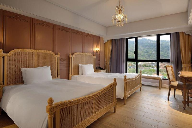 Grasse Grace Manor image