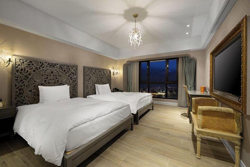 Grasse Grace Manor image