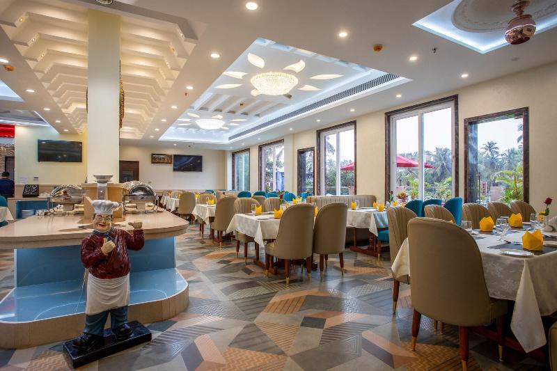 The Avenue Grand image
