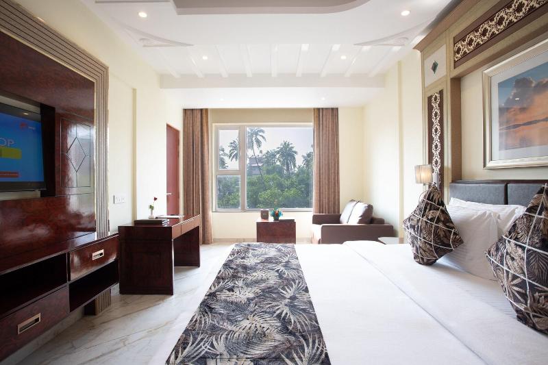 The Avenue Grand image