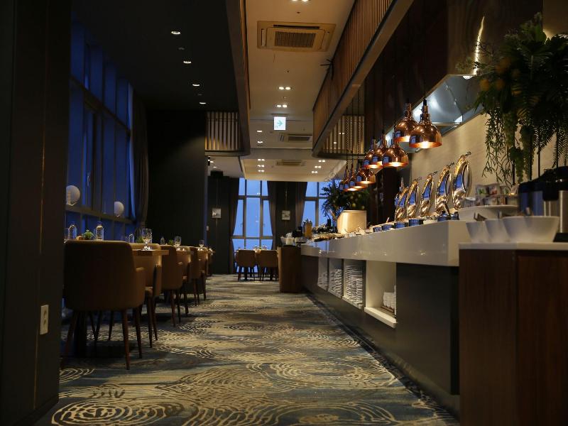 J One Hotel image