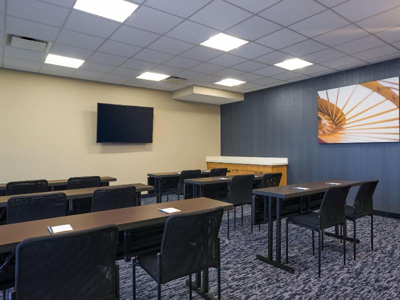 Fairfield Inn Suites By Marriott Hagerstown image