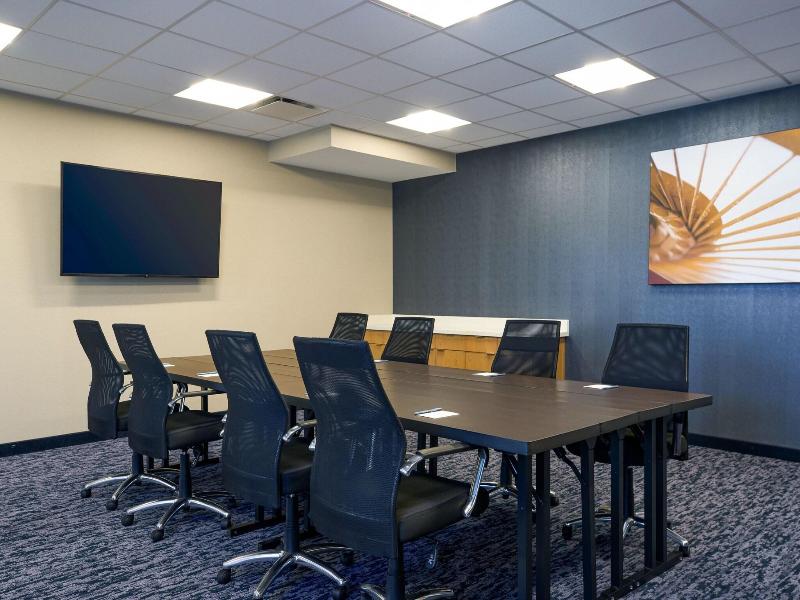 Fairfield Inn Suites By Marriott Hagerstown image