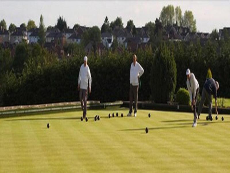 Bells Hotel And Country Club image