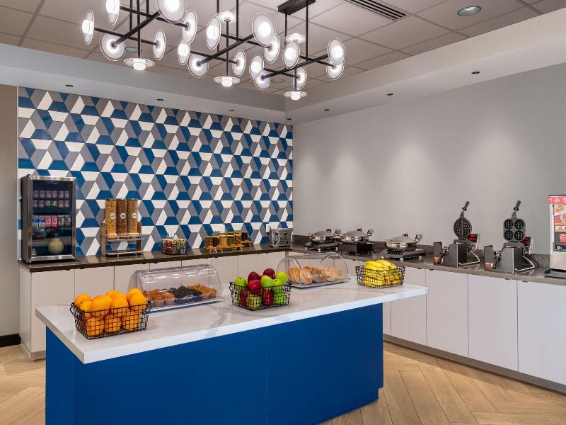 Towneplace Suites By Marriott Norfolk image