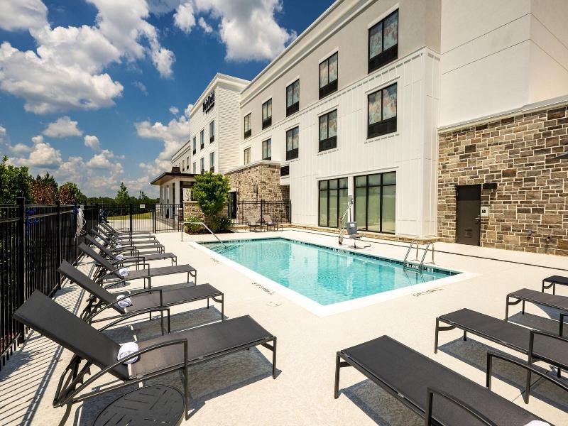 Fairfield Inn Suites By Marriott Rome image