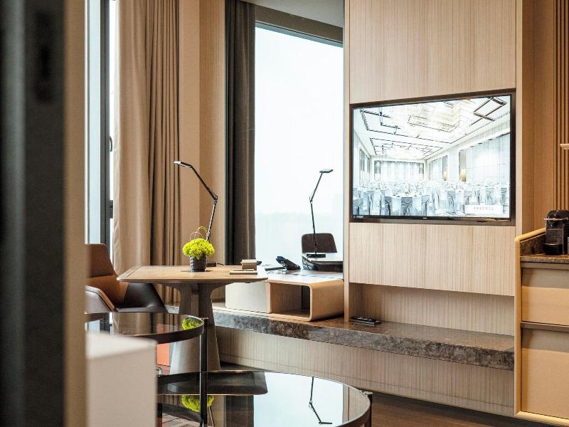 Jw Marriott Hotel Xi An image
