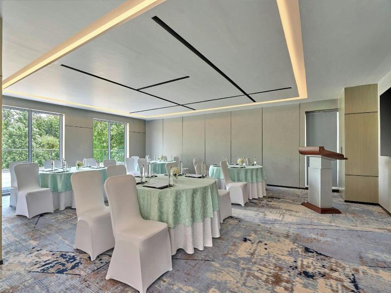 Courtyard By Marriott Aravali Resort image