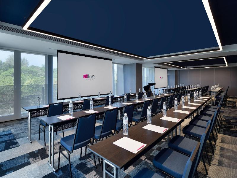 Aloft Tainan Anping image