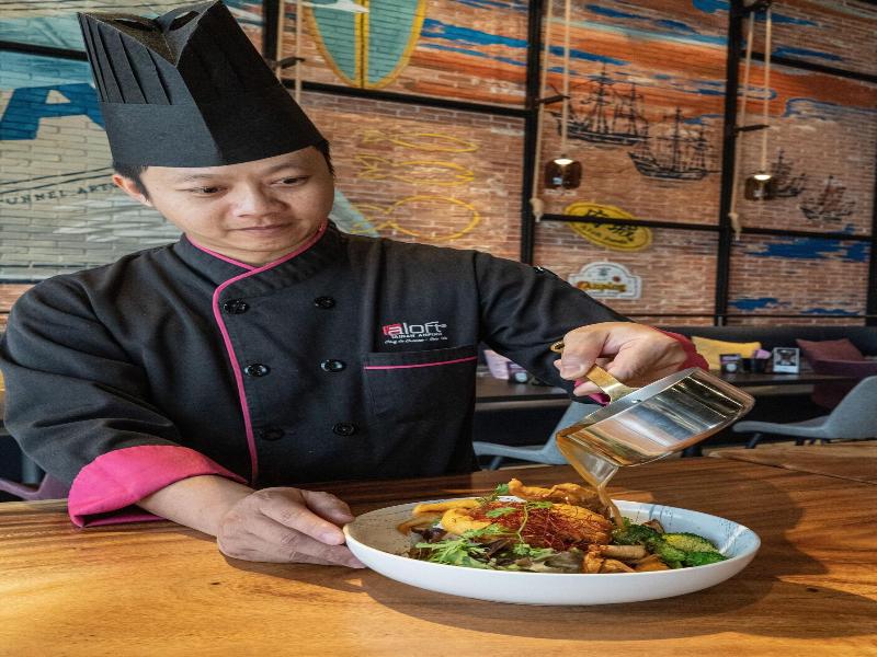Aloft Tainan Anping image