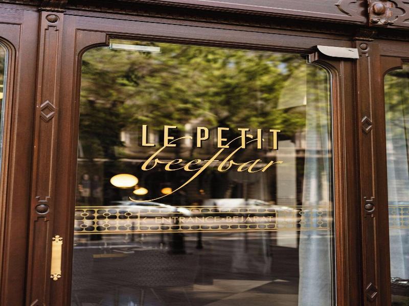 W Budapest image