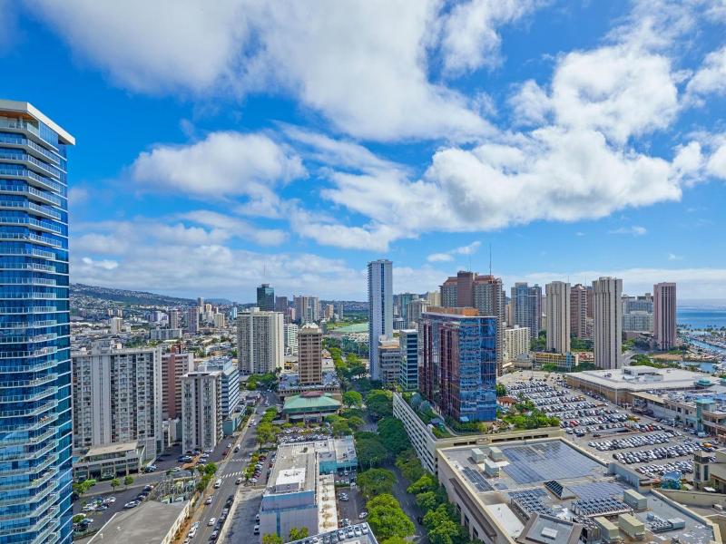 Renaissance Residences Oahu Honolulu image