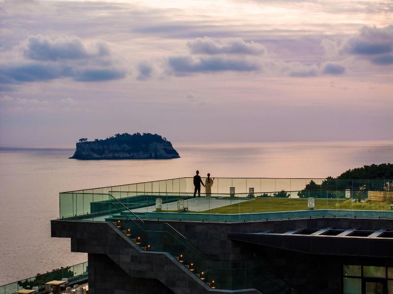 Jw Marriott Jeju Resort Spa image